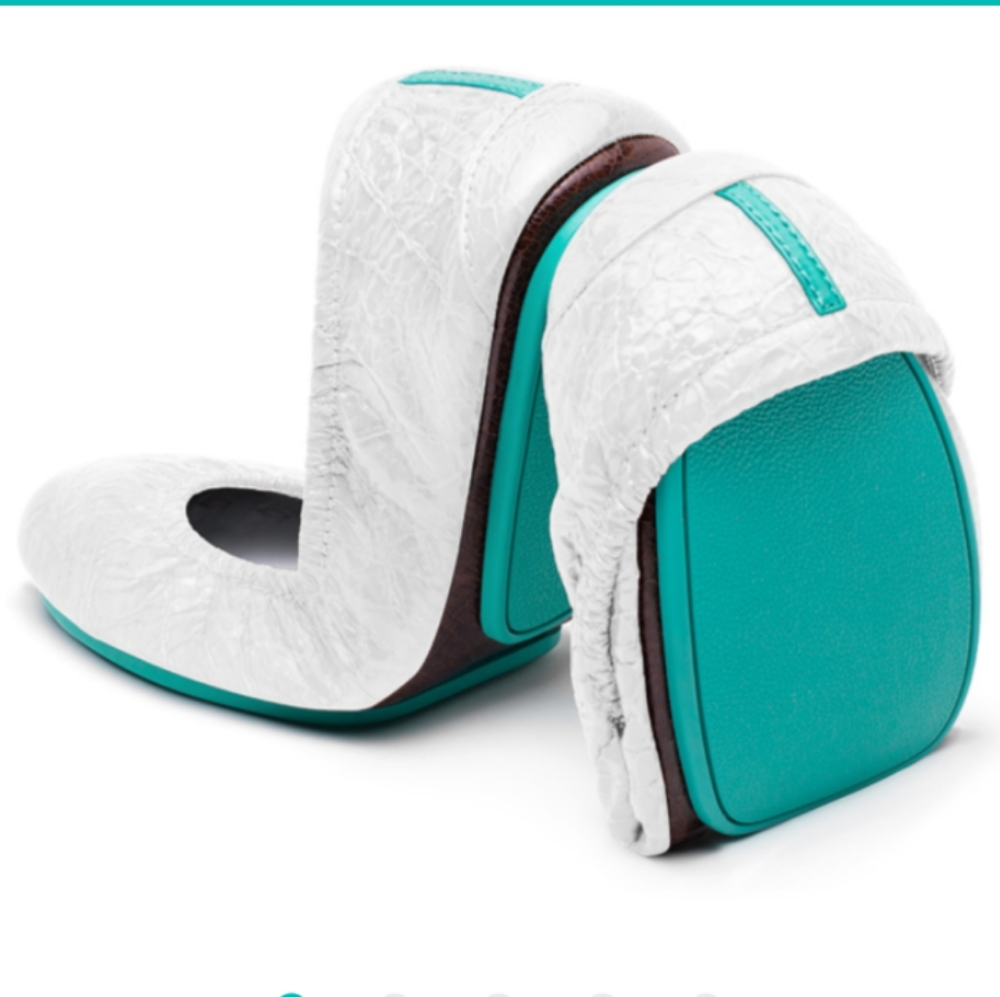 White Diamond croc tieks